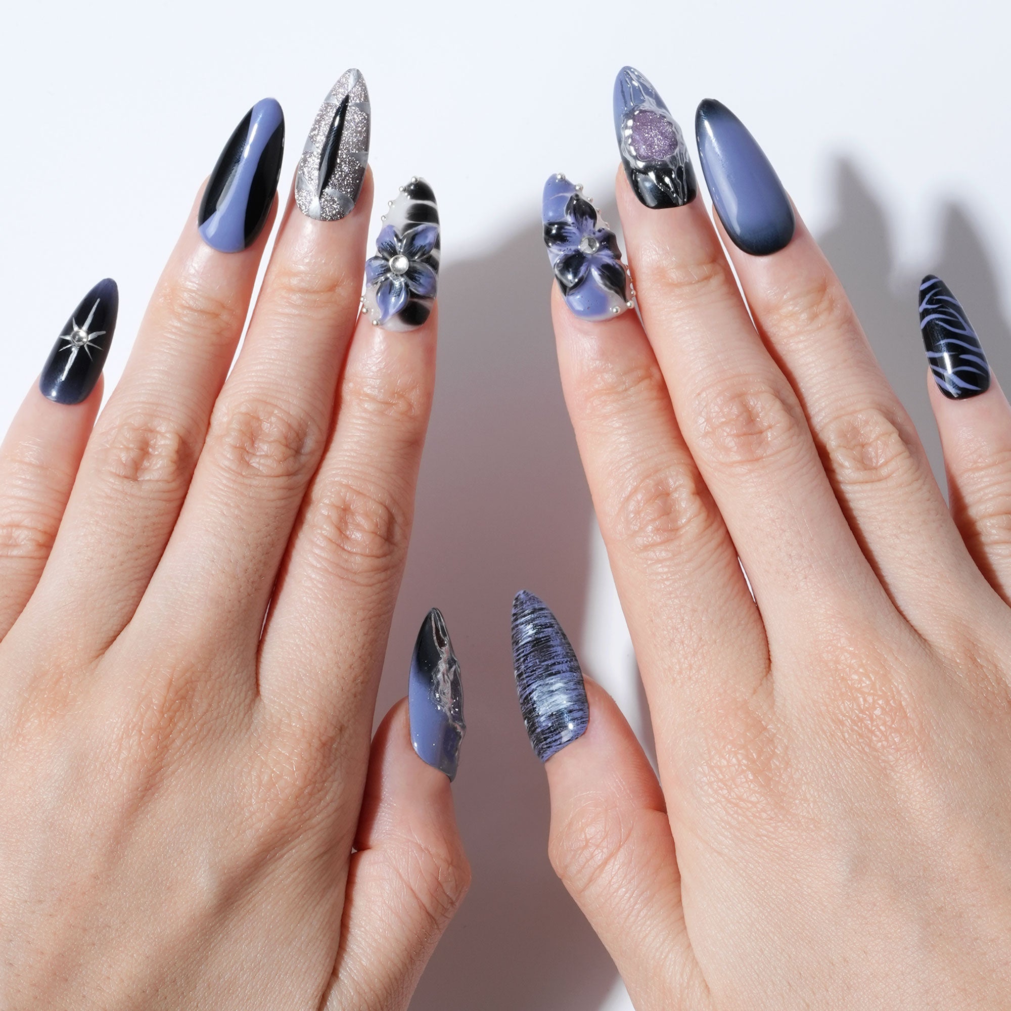 Noir Diva - Violet Gaze