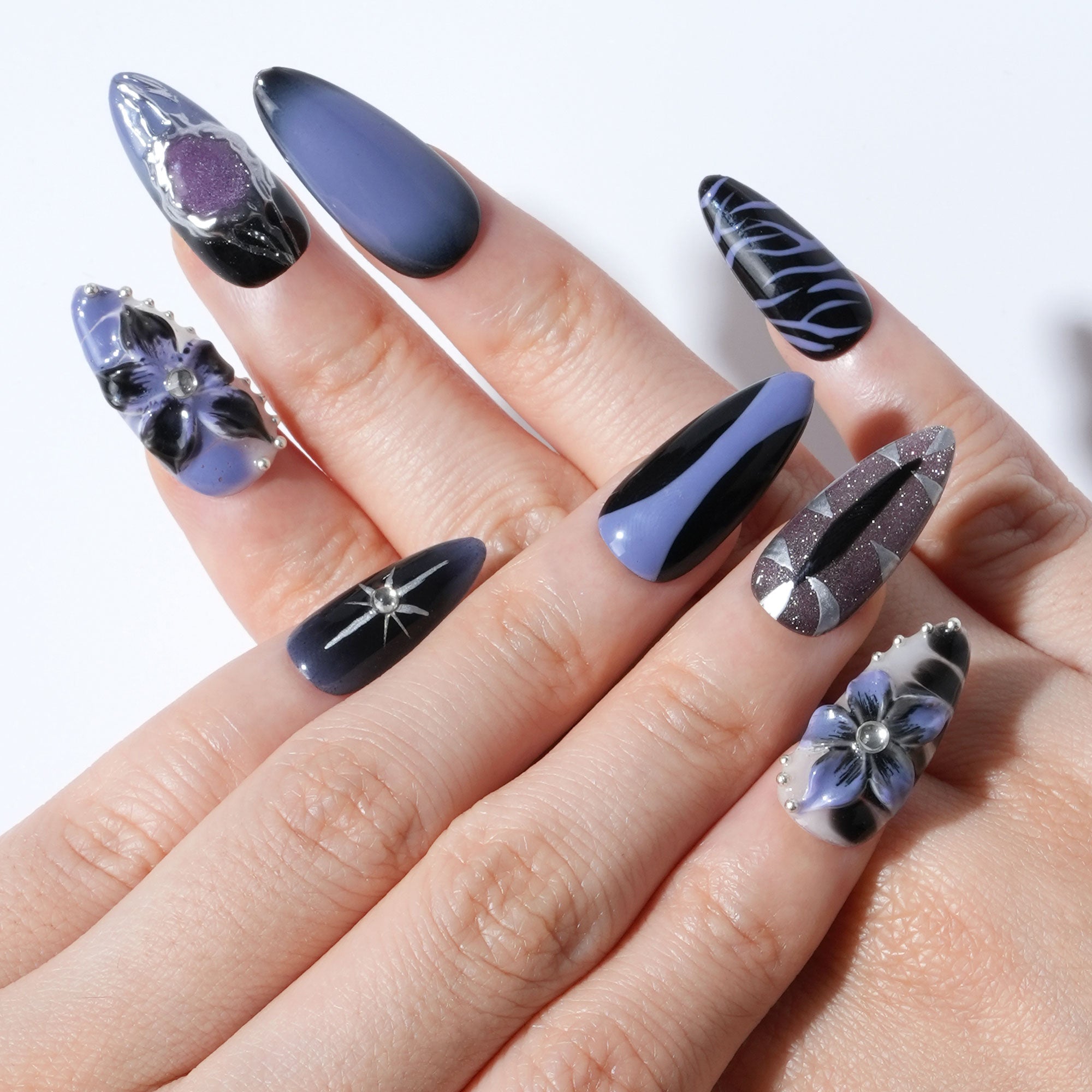 Noir Diva - Violet Gaze