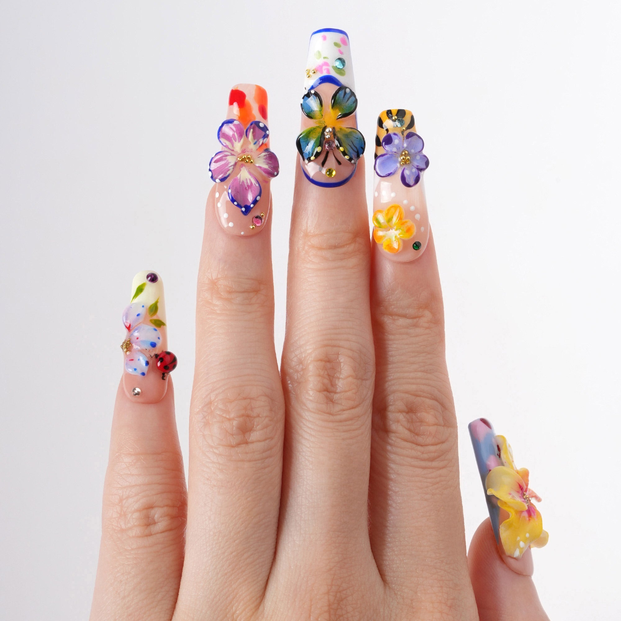 Noir Diva - Bloom Carnival