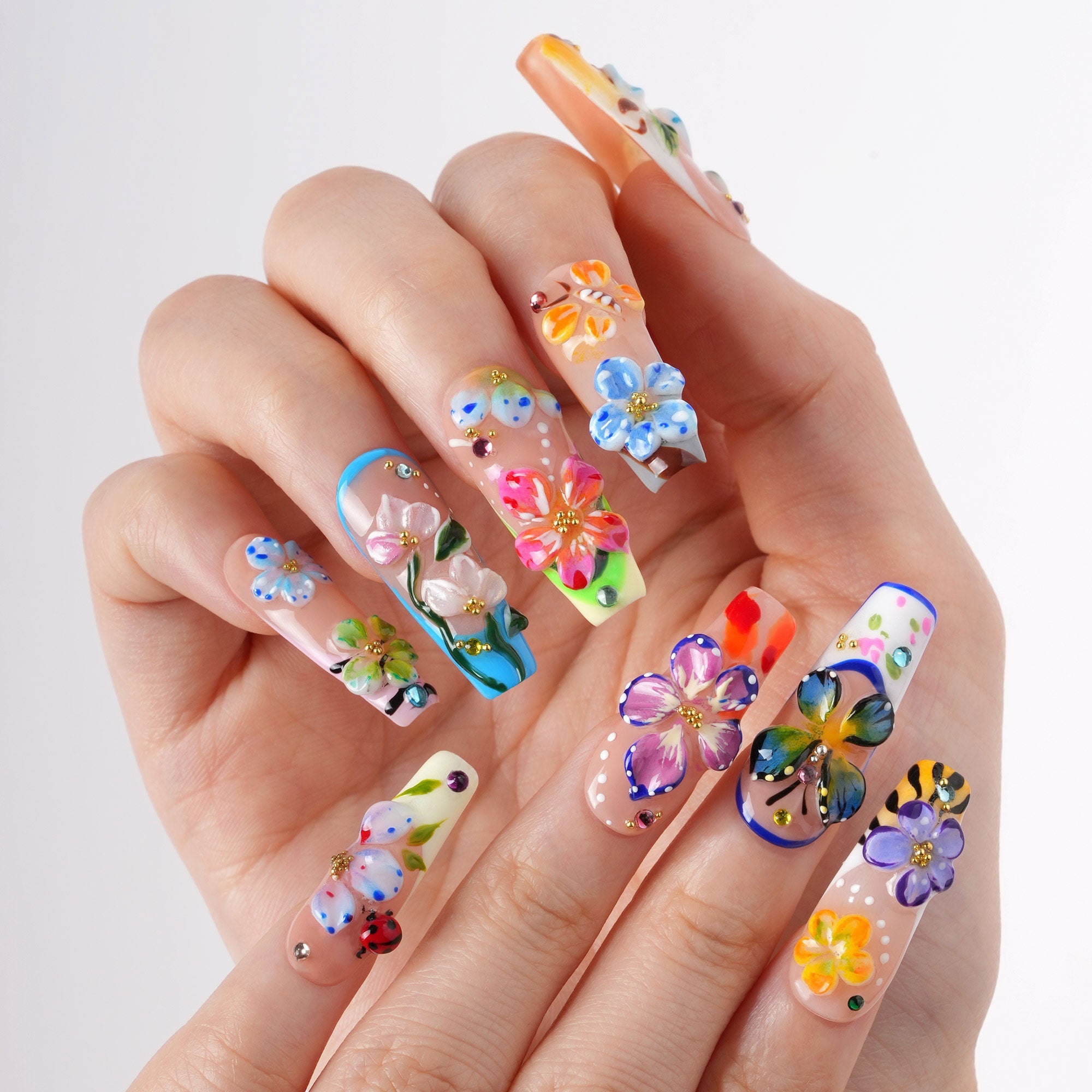 Noir Diva - Bloom Carnival