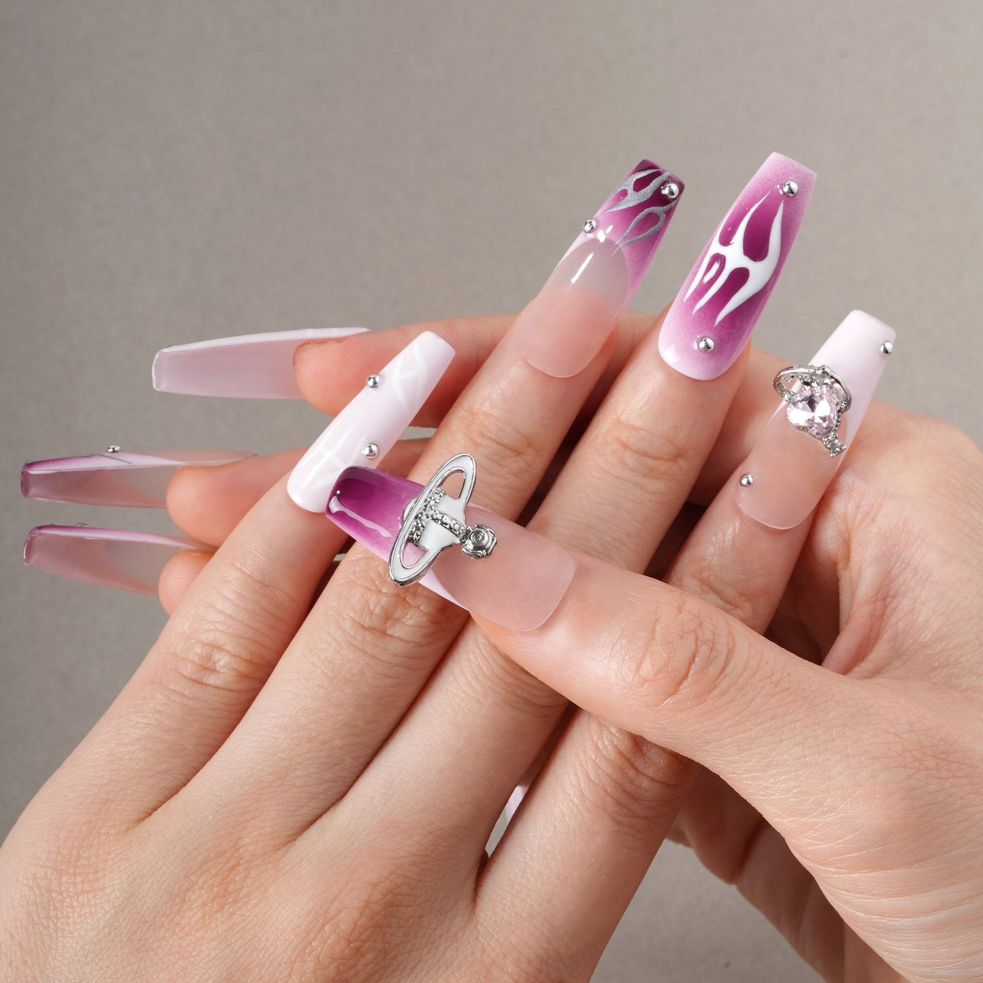 Noir Diva - Cosmic Flame