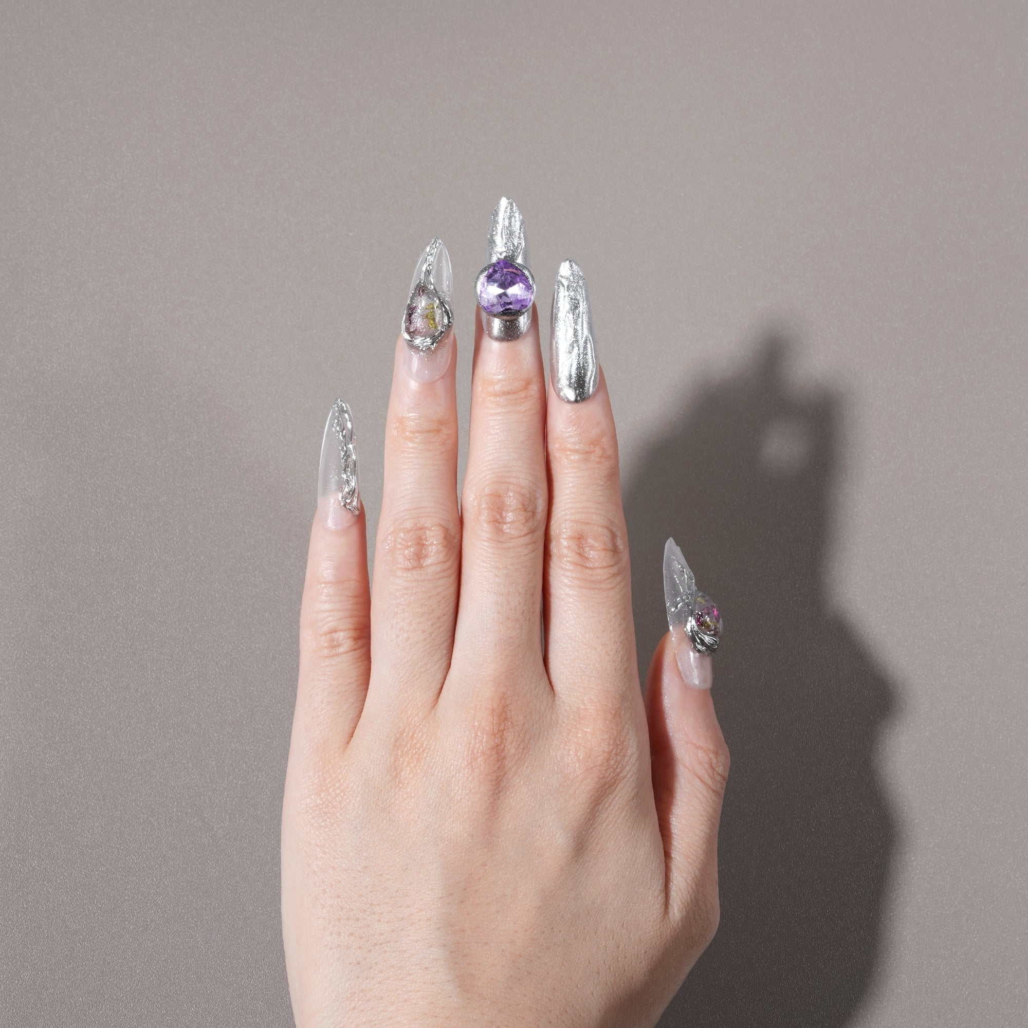 Noir Diva - Cyber Silver