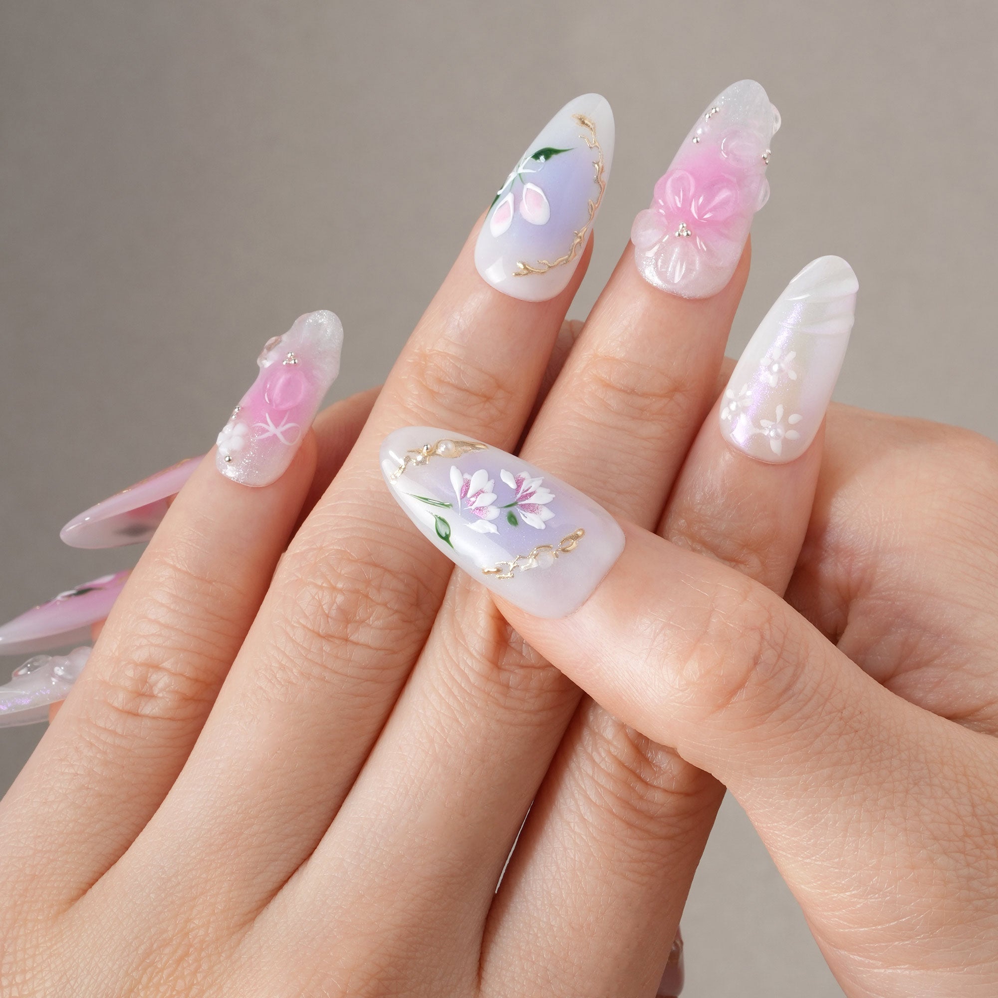 Noir Diva - Dew Lily