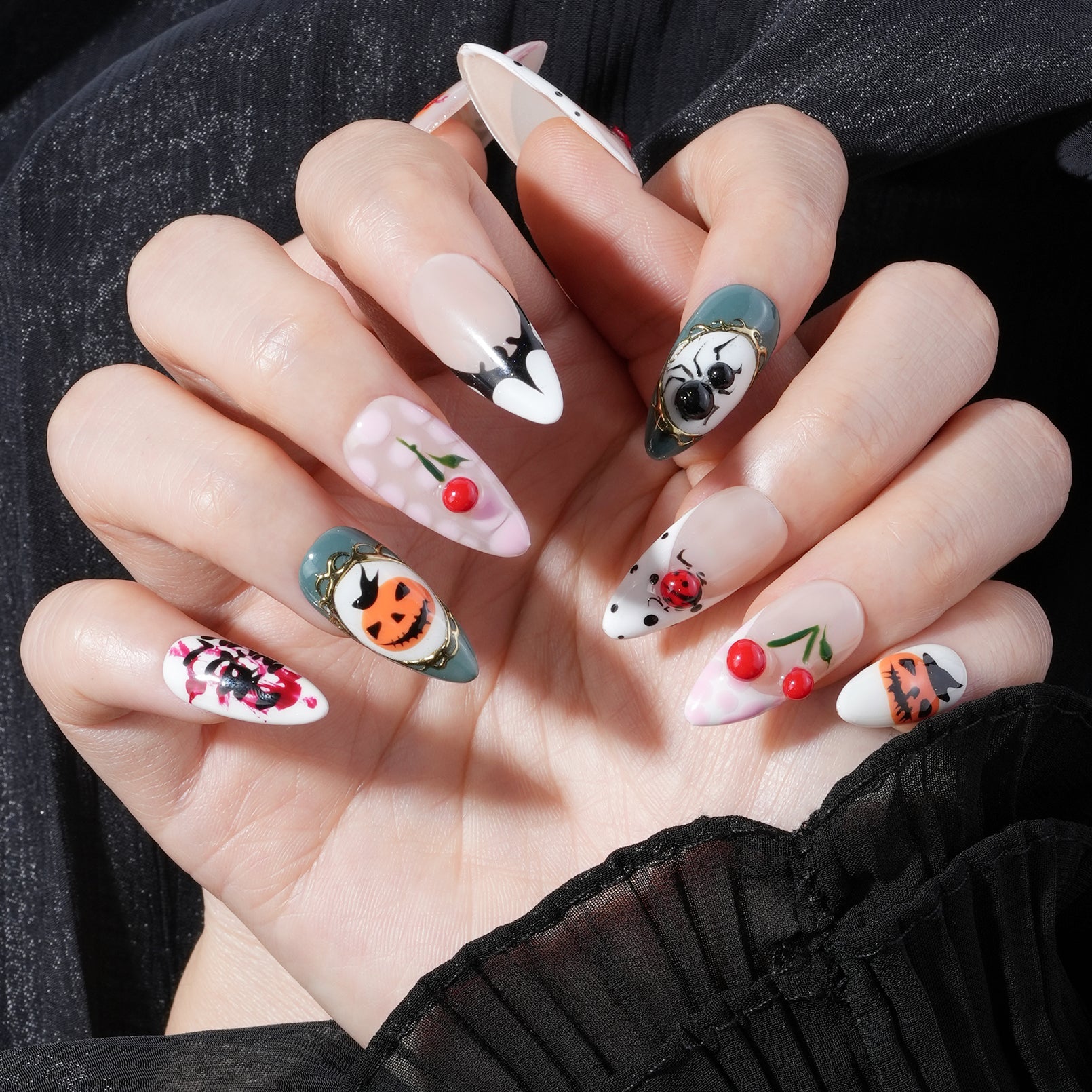 Noir Diva - Halloween Pumpkin 2