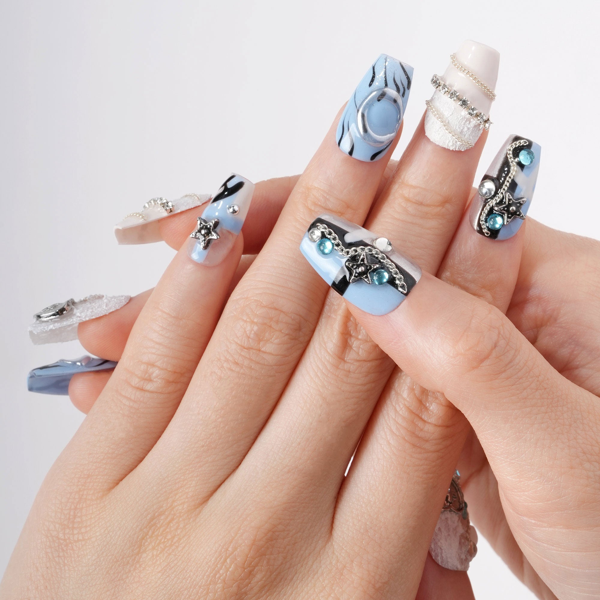 Noir Diva - Ice Rebel