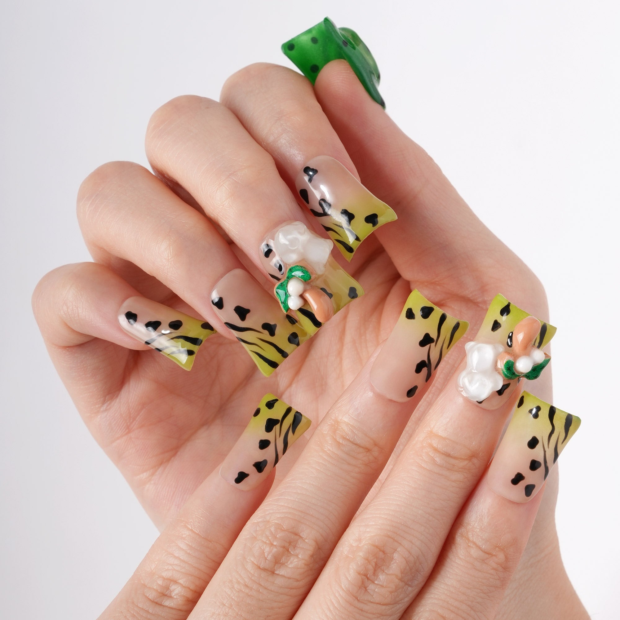 Noir Diva - Jungle Eye