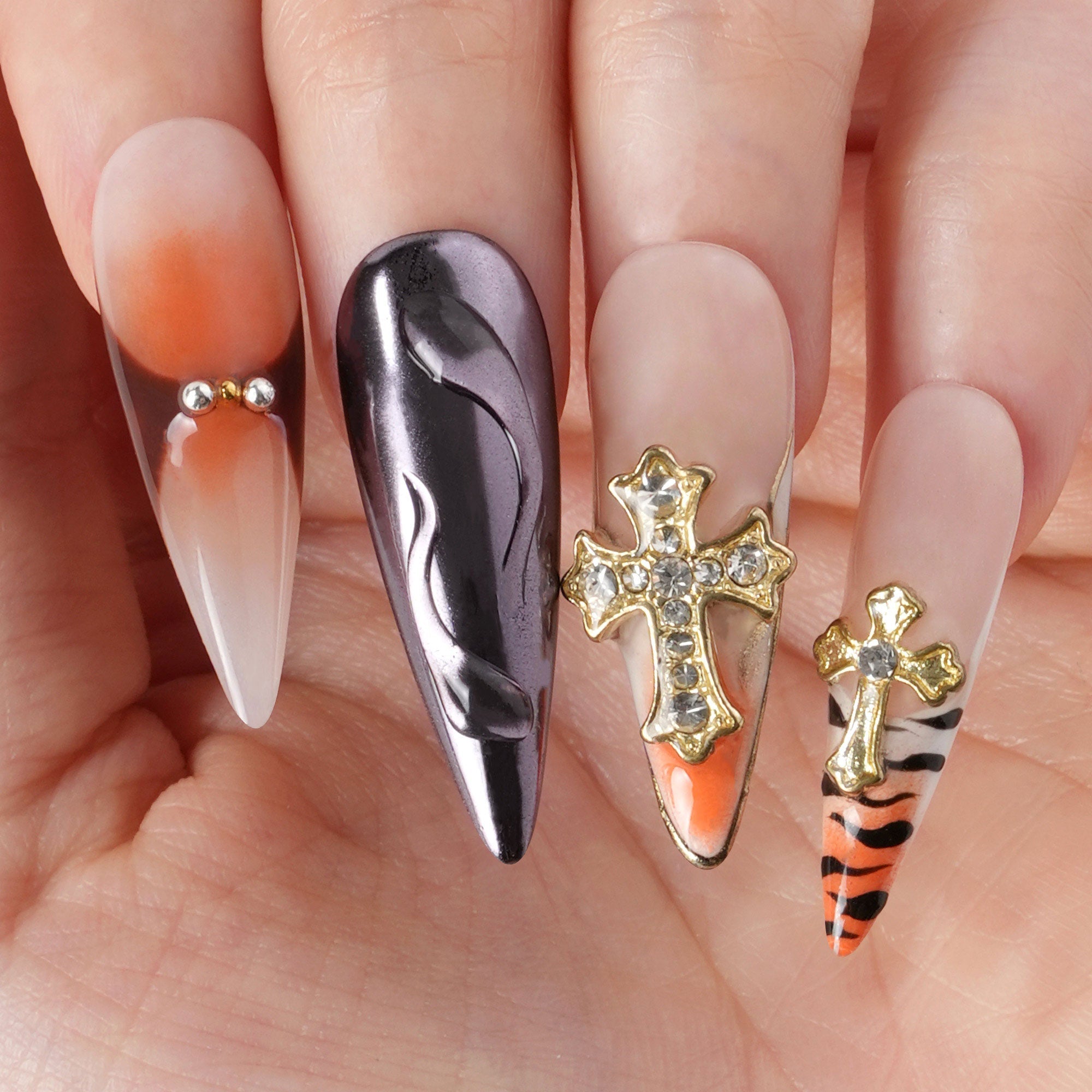 Noir Diva - Jungle Saint