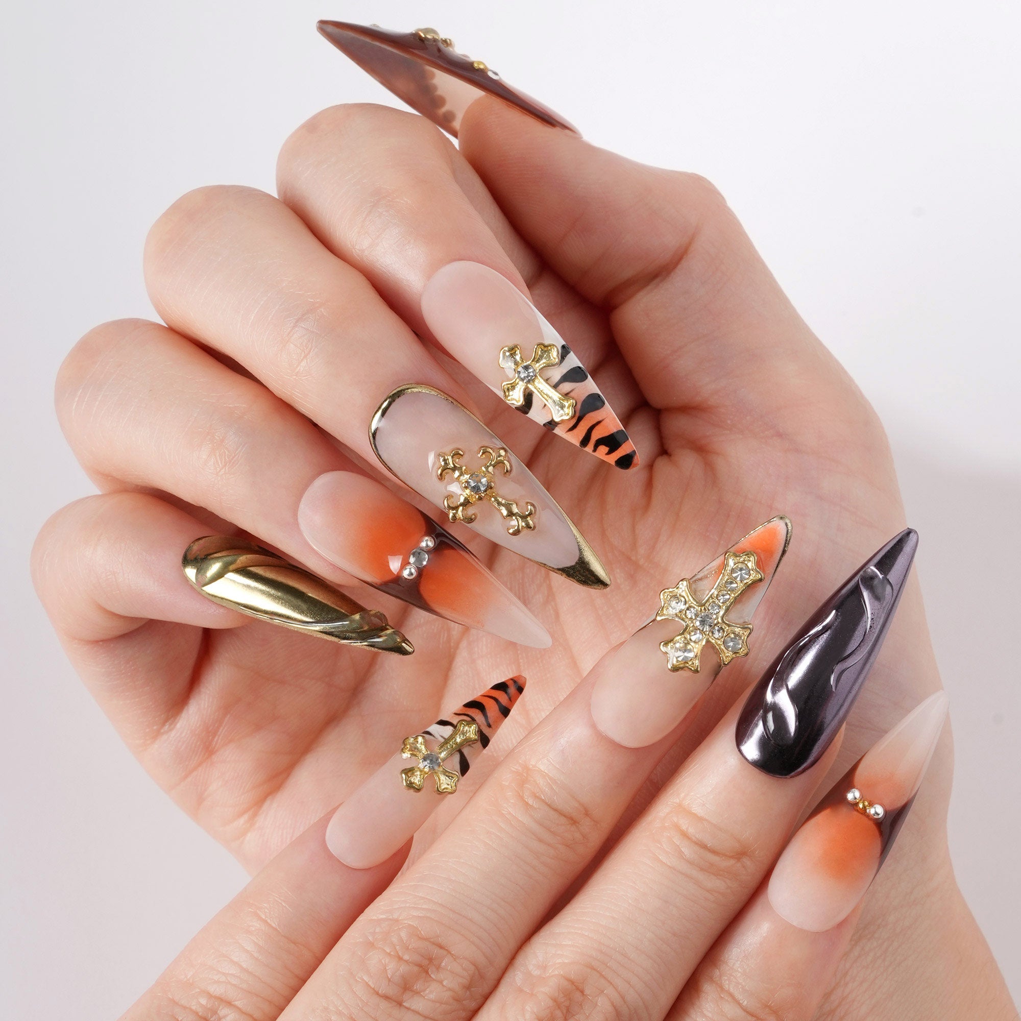 Noir Diva - Jungle Saint