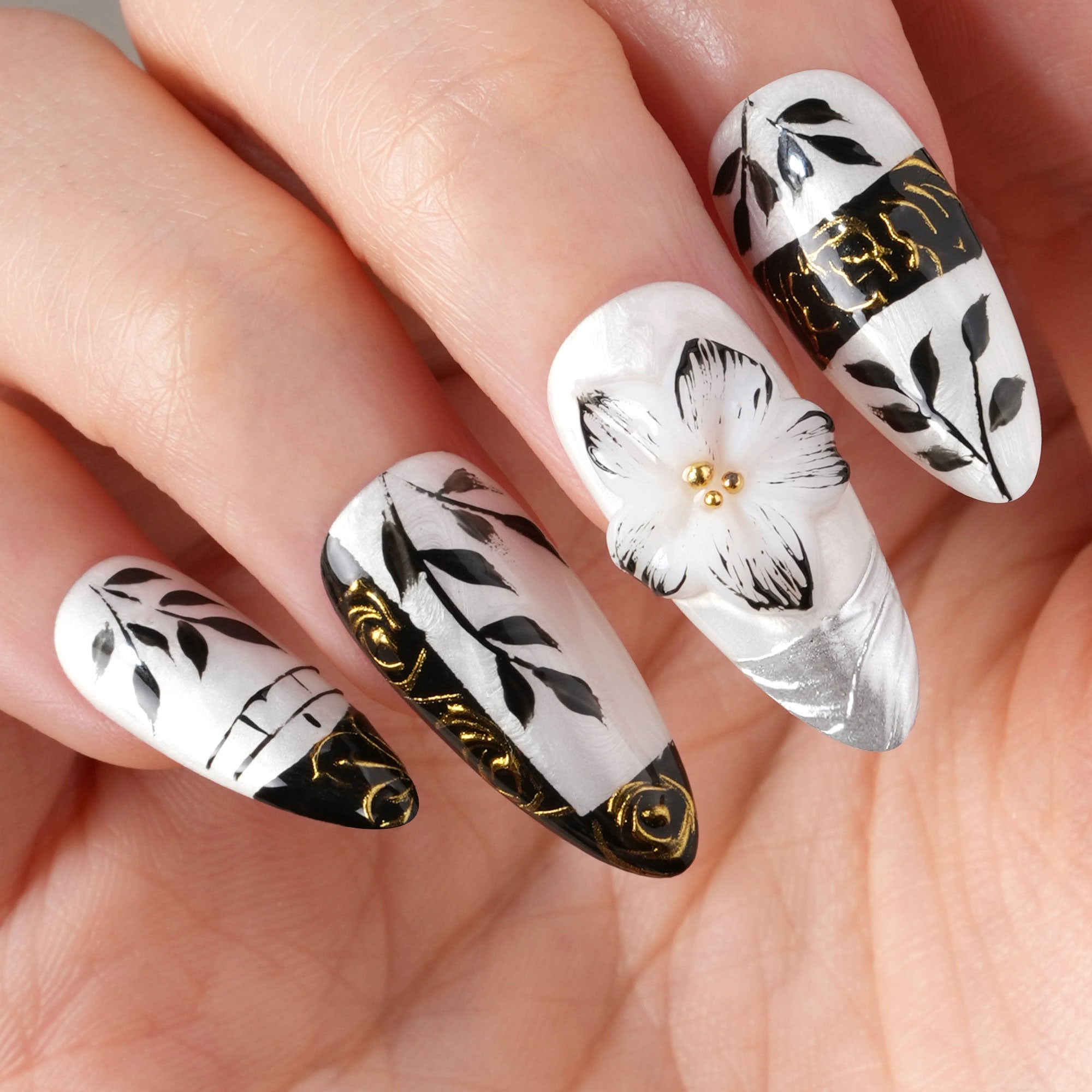 Noir Diva - Midnight Petal