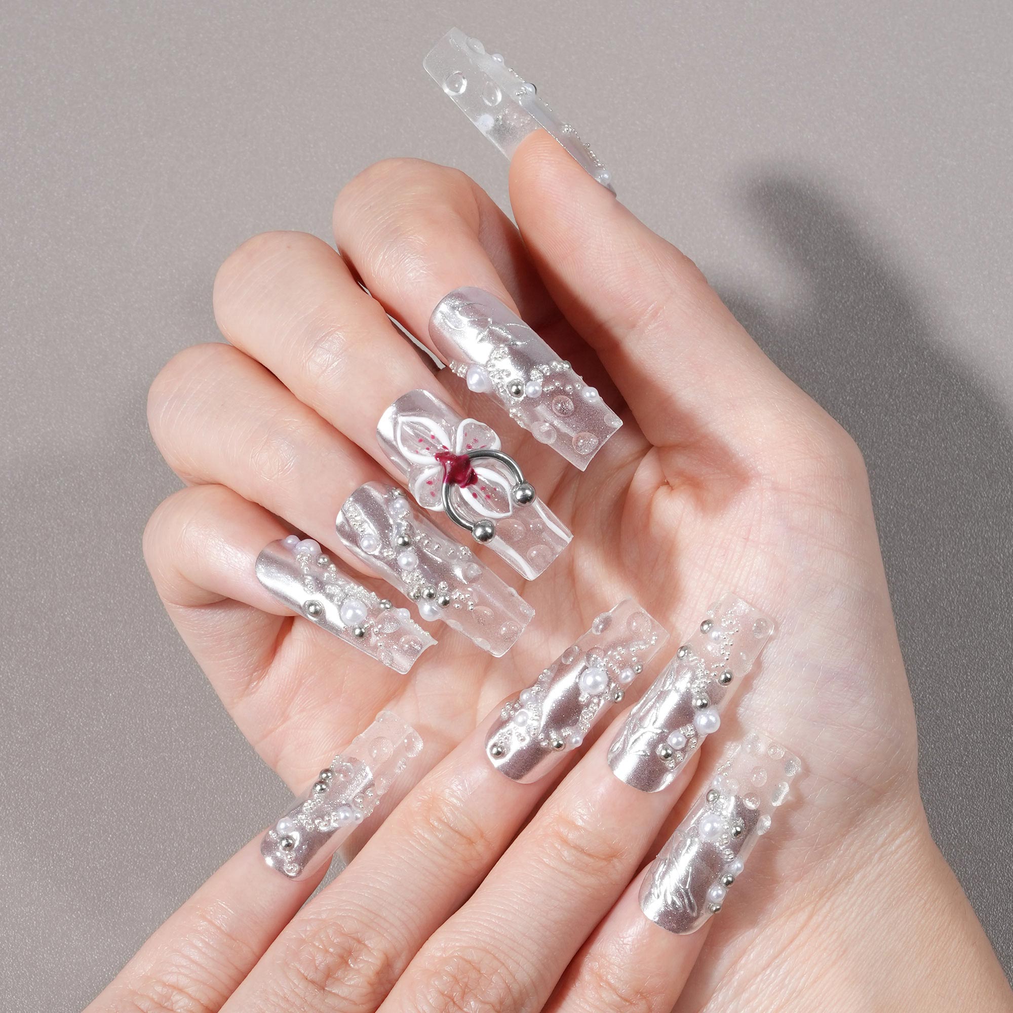 Noir Diva - Pearl Orchid