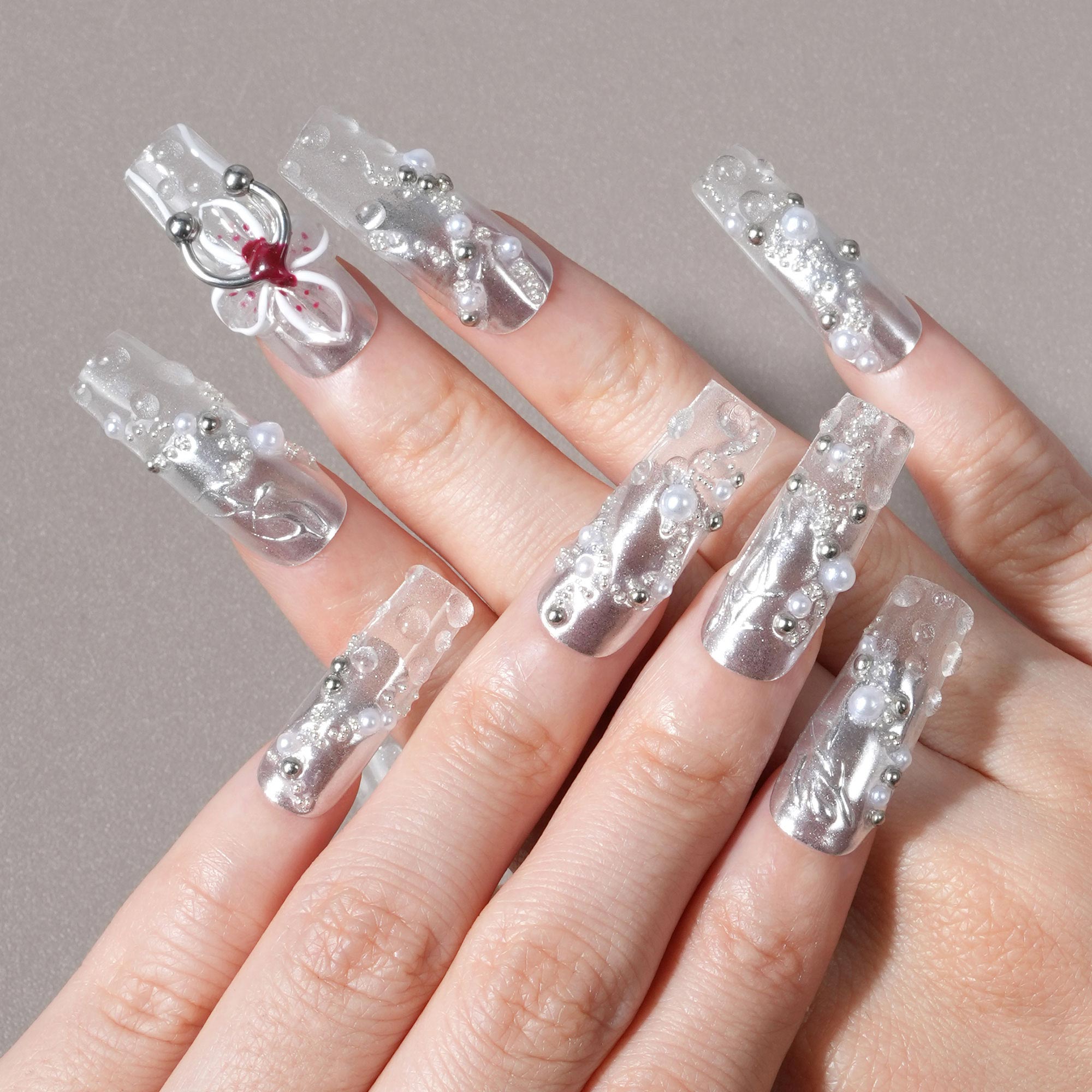 Noir Diva - Pearl Orchid