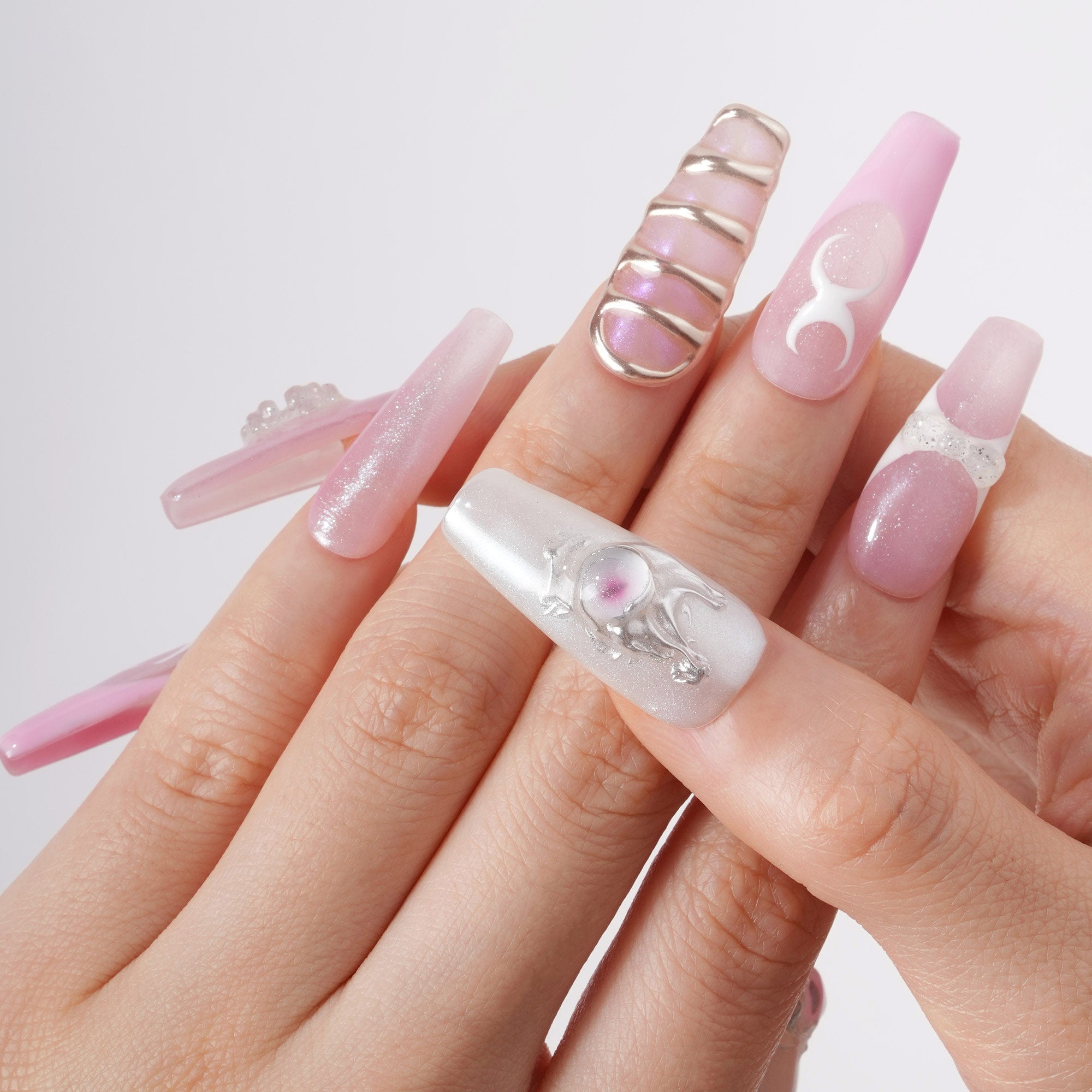 Noir Diva - Pink Sora