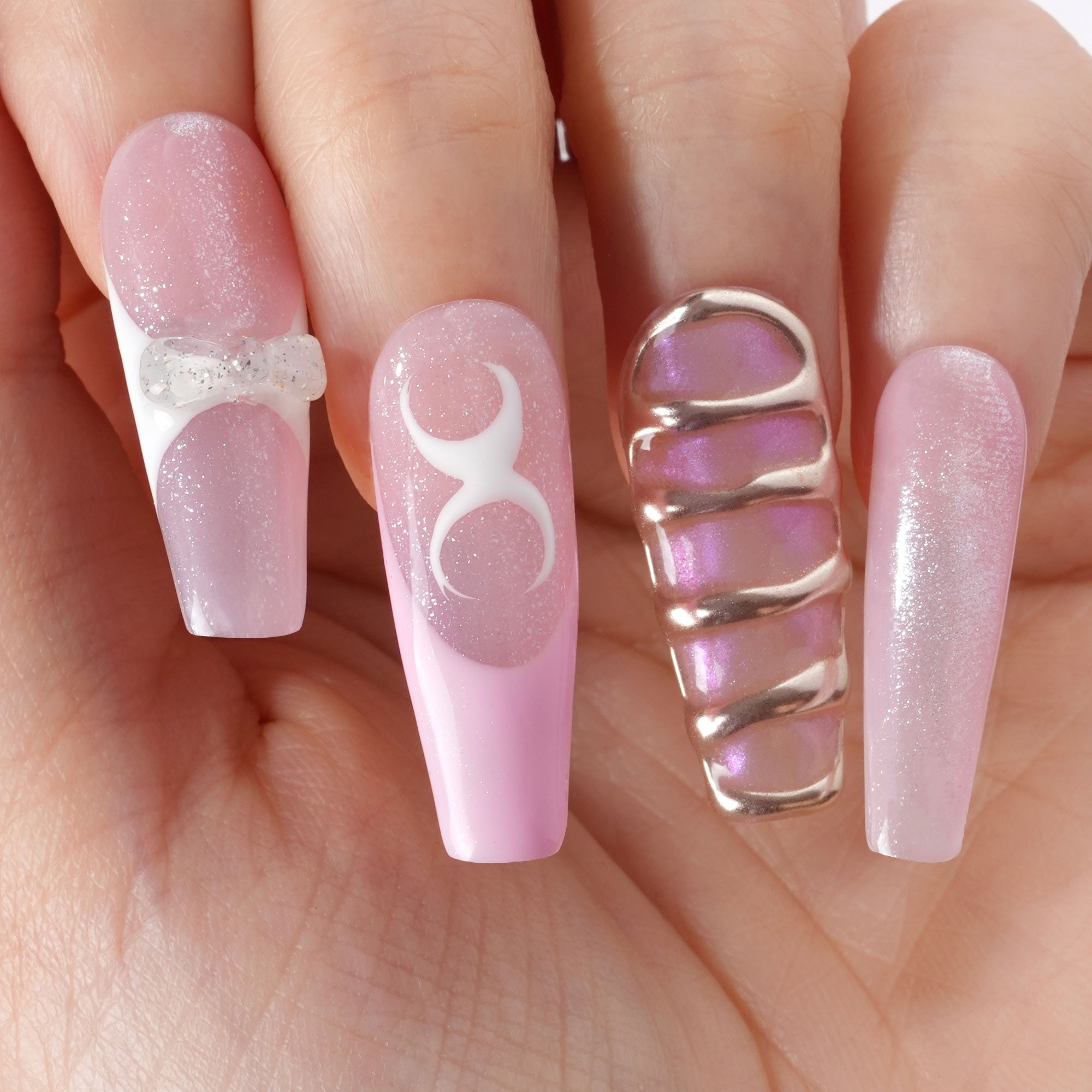 Noir Diva - Pink Sora