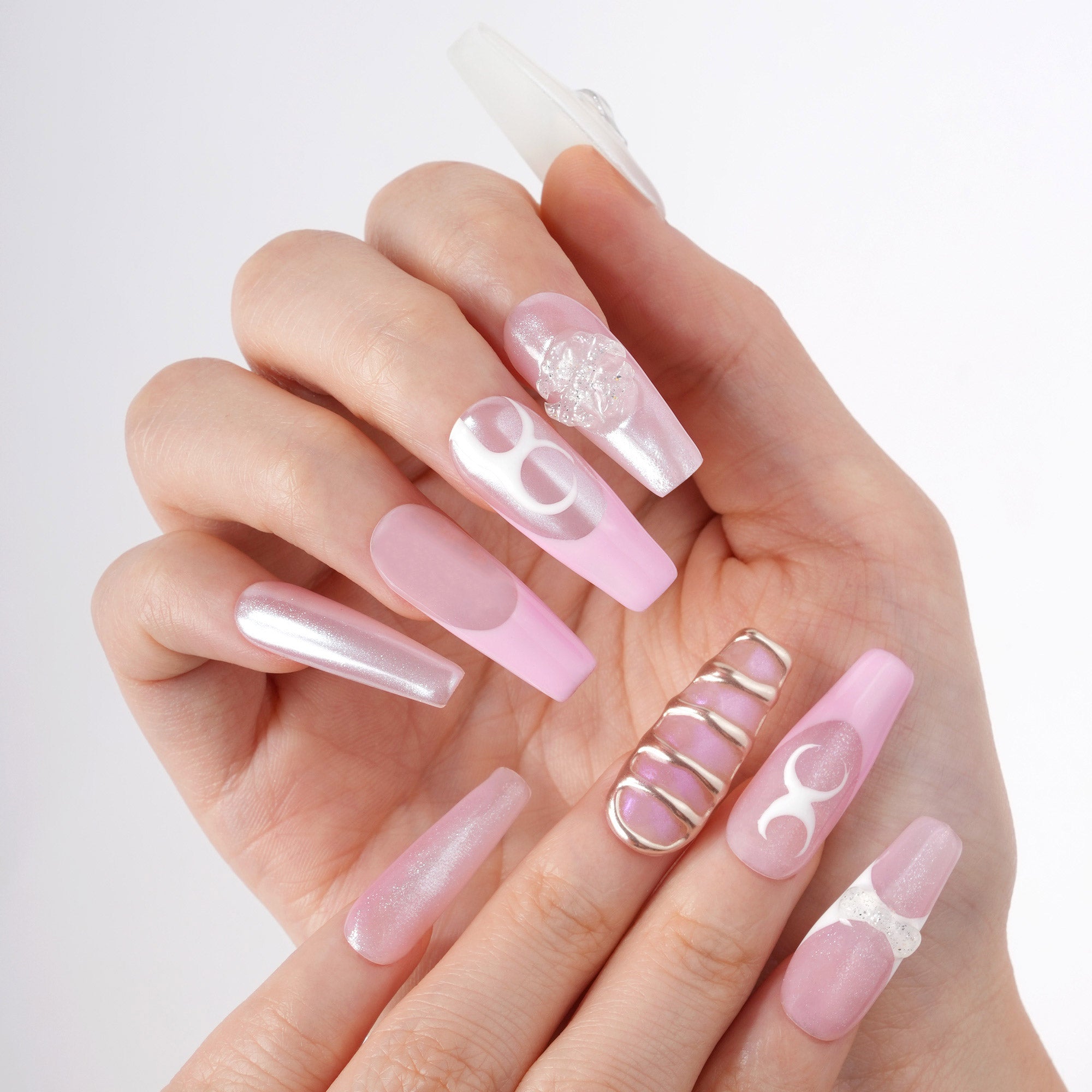 Noir Diva - Pink Sora