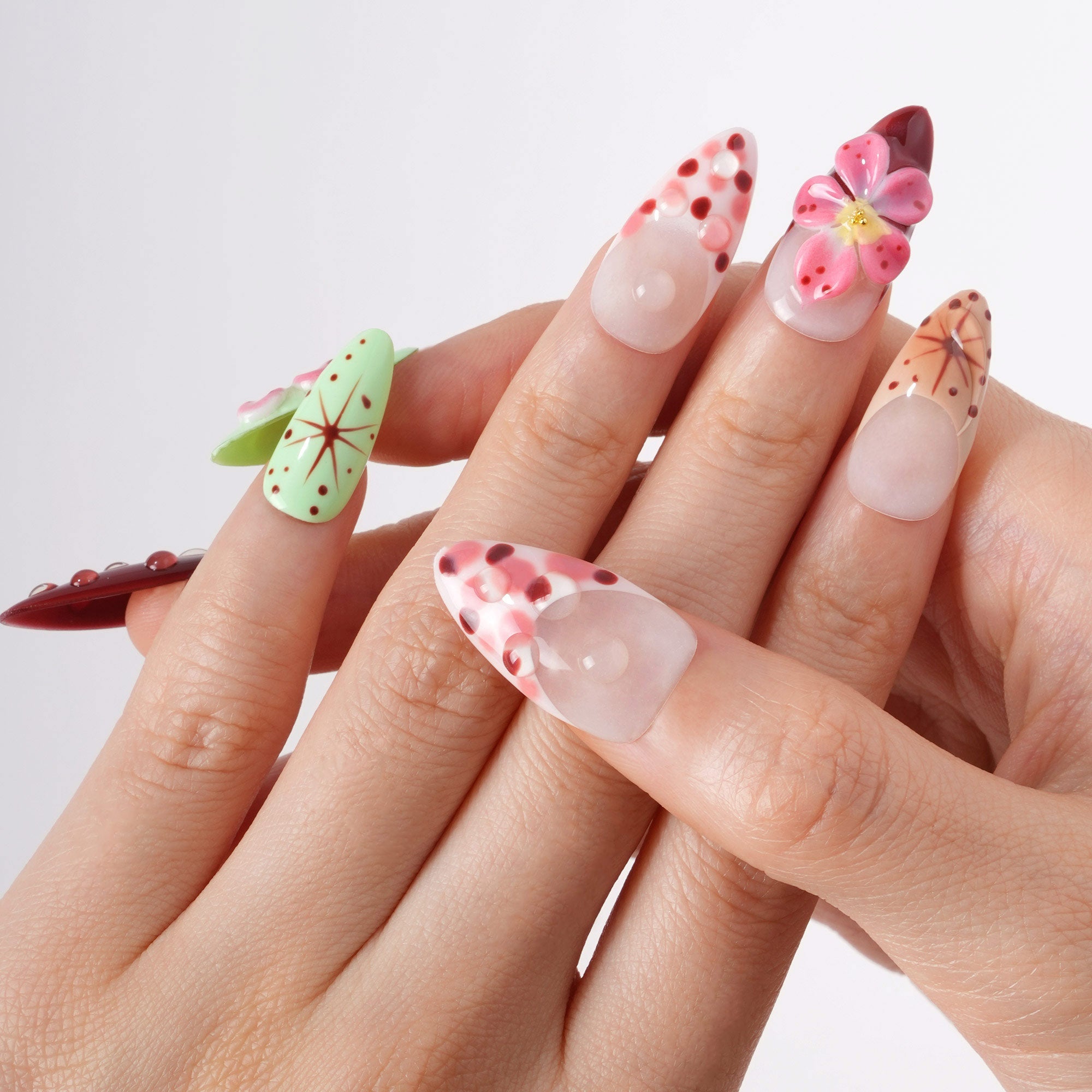 Noir Diva - Rosy Orbit